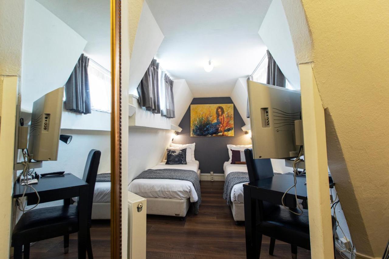 Economy Twin Room