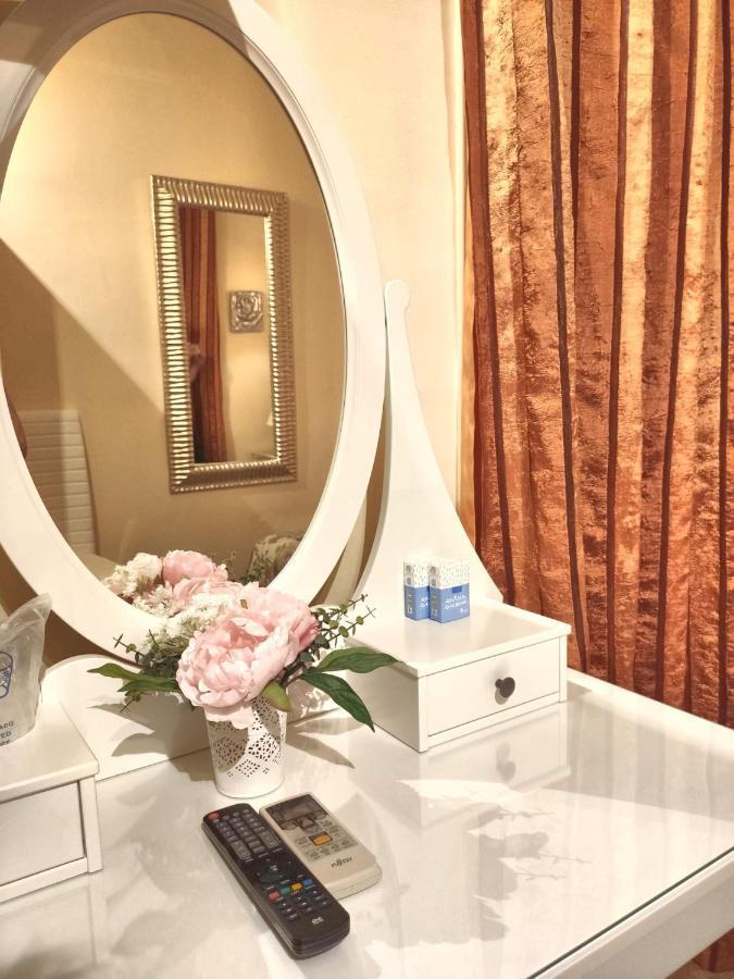 Double or Twin Room Private Bathroom