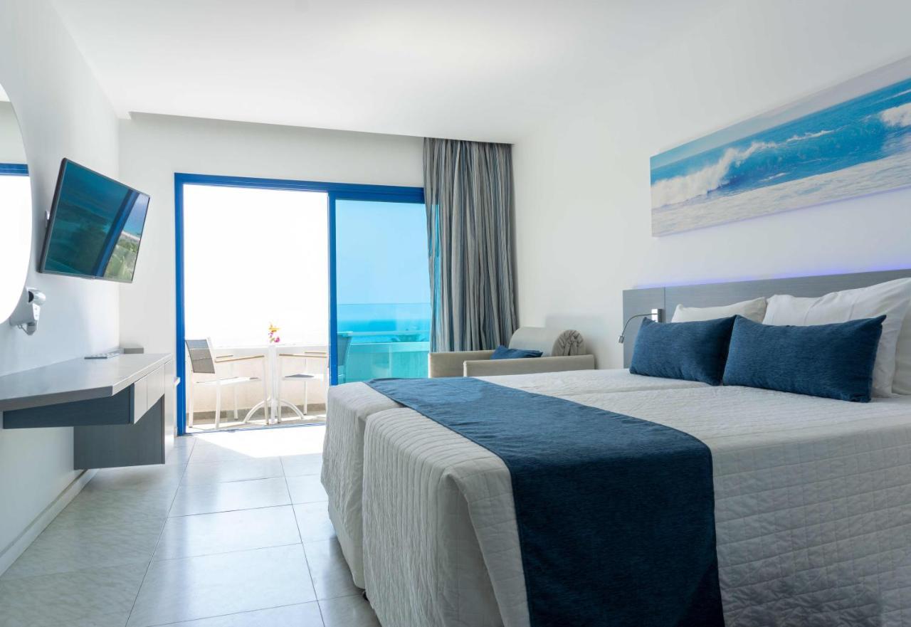 Deluxe Double or Twin Room Sea View