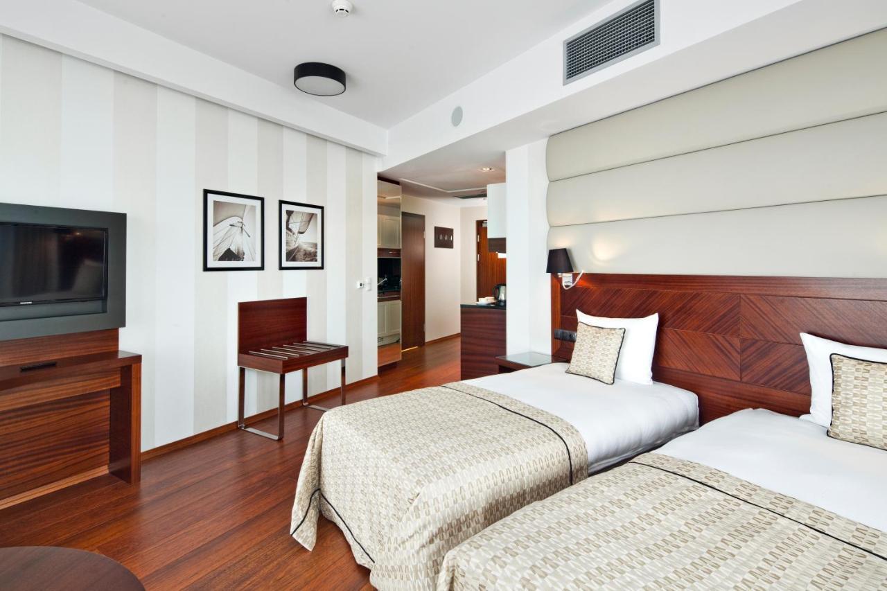 Junior Tower Suite