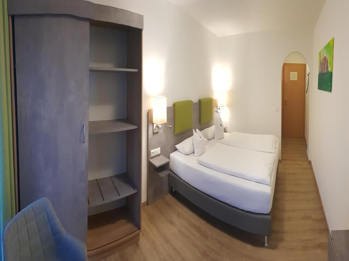Double Room Mountain View