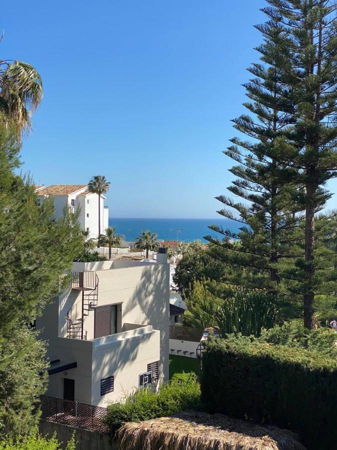 Habitación Doble Deluxe con balcón y vistas al mar