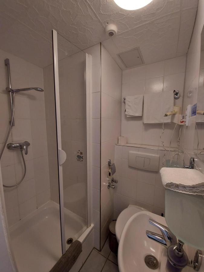 Small Single Room