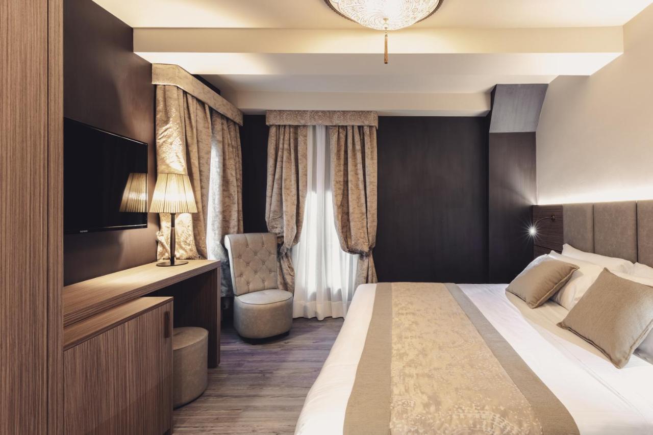Comfort King Double or Twin Room