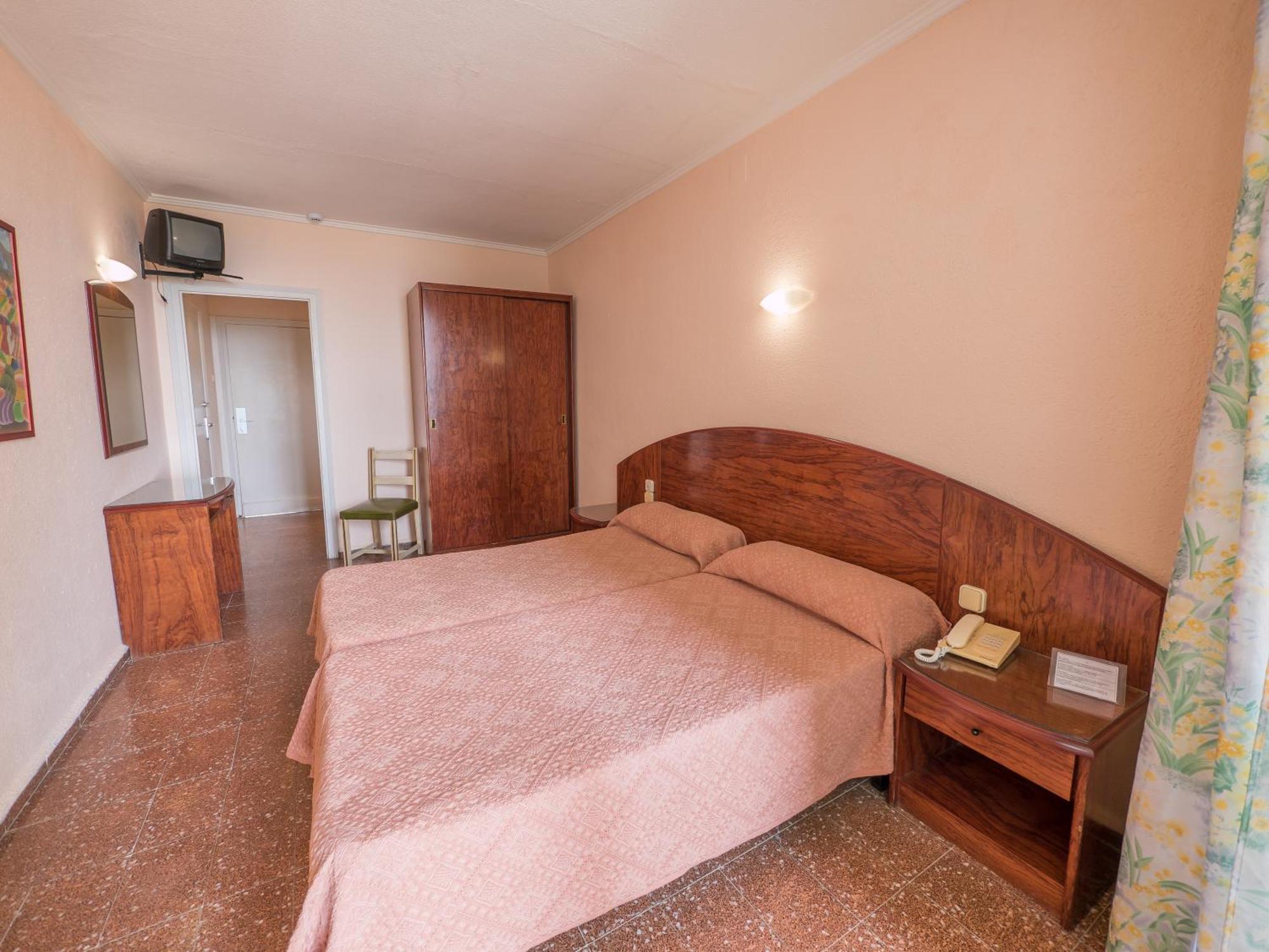 Economy Single Room