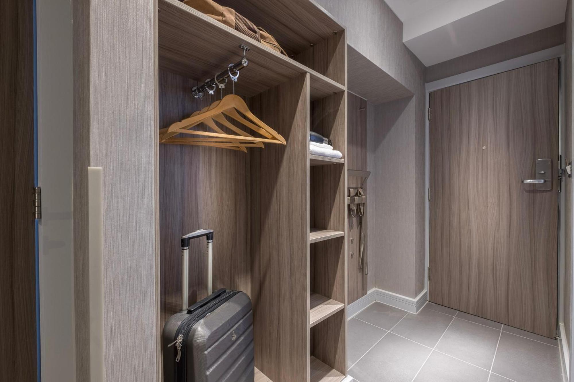 City Sleeper Twin Room