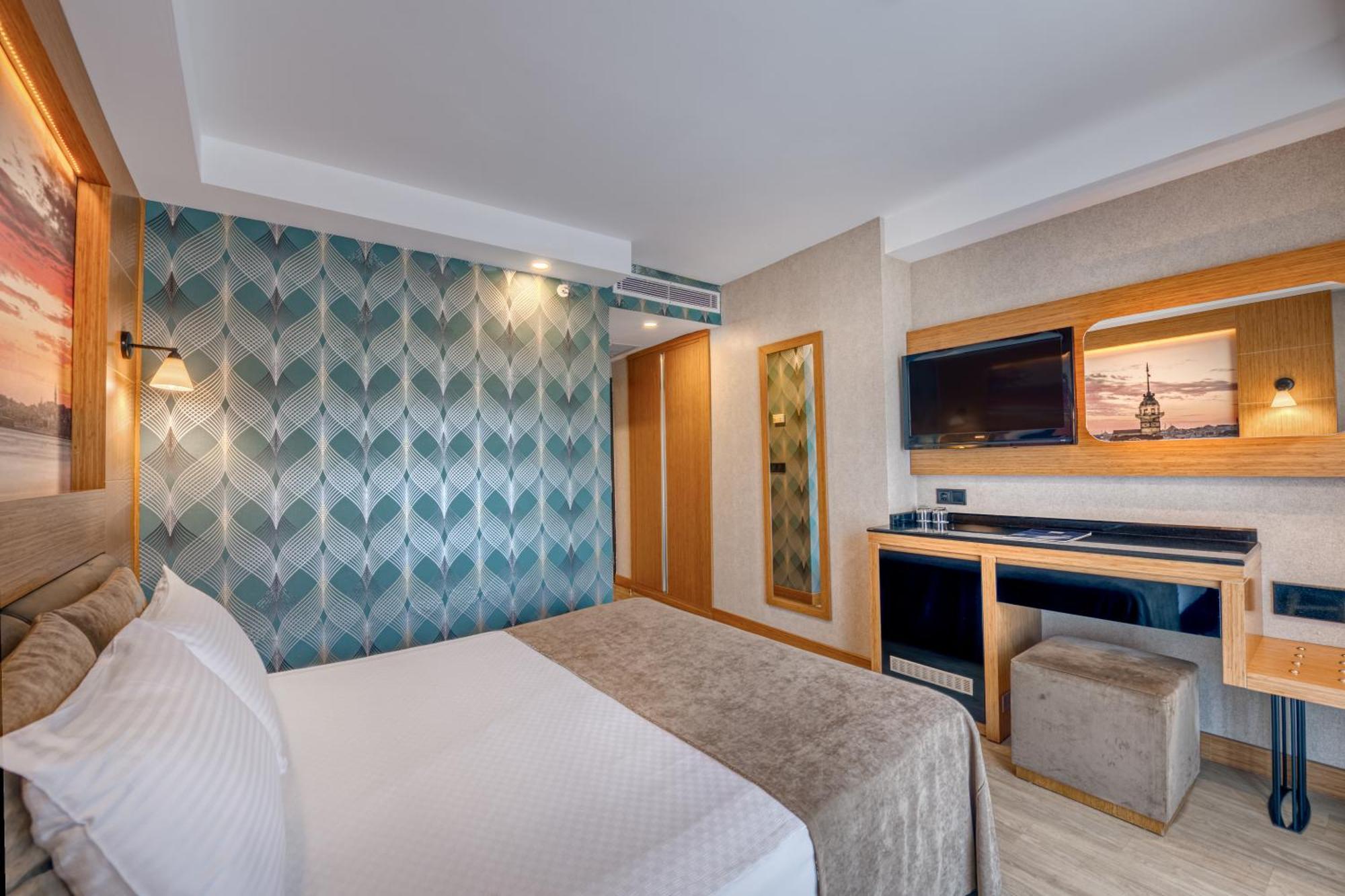 Economy Double Room with Land View