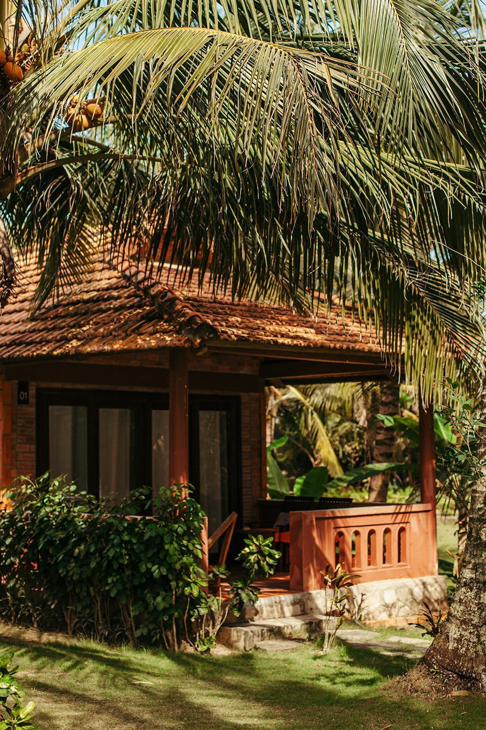 Superior Bungalow Garden View