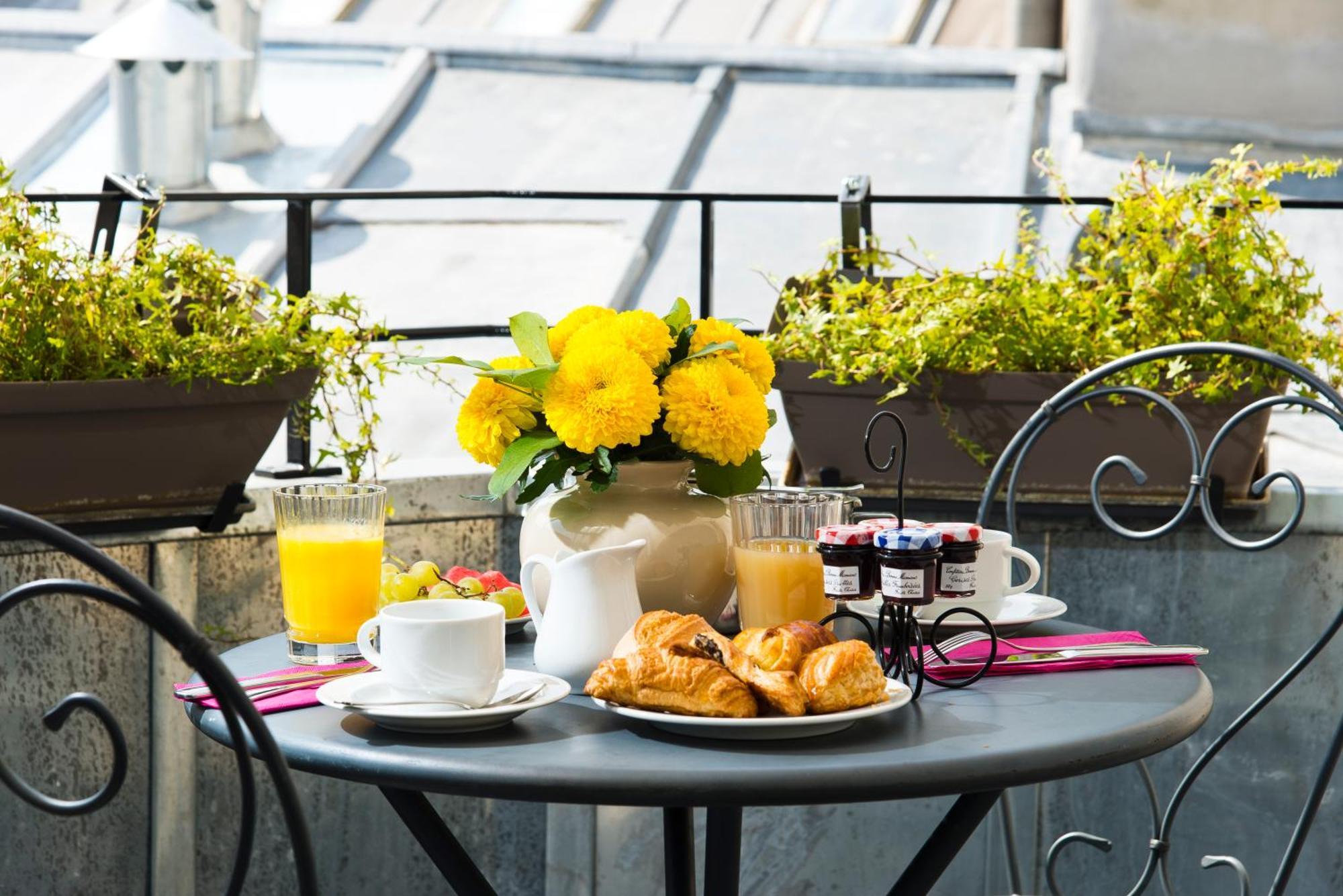 Deluxe Double or Twin Room Terrace
