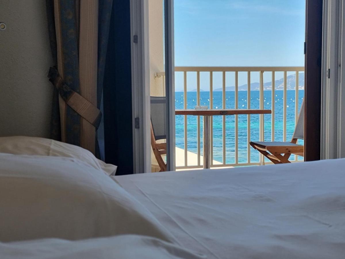 Double or Twin Room Sea View