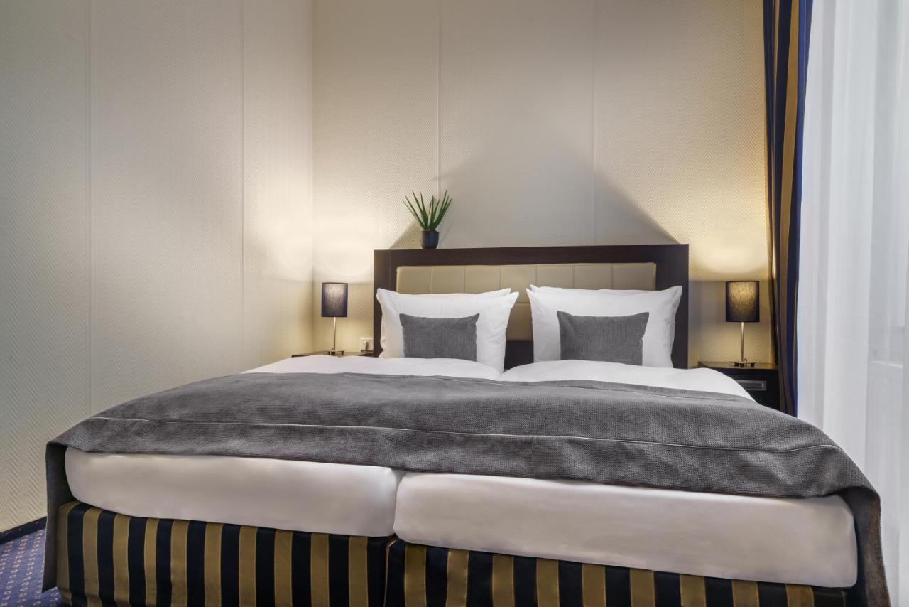 Standard Double Room,1259386282:JPEG