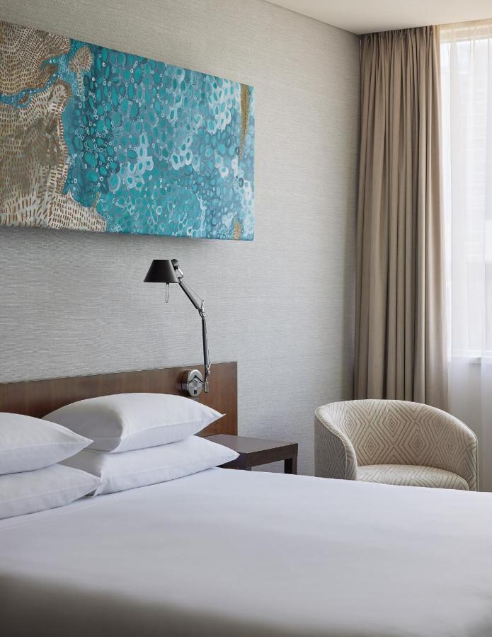 1 King Bed with View