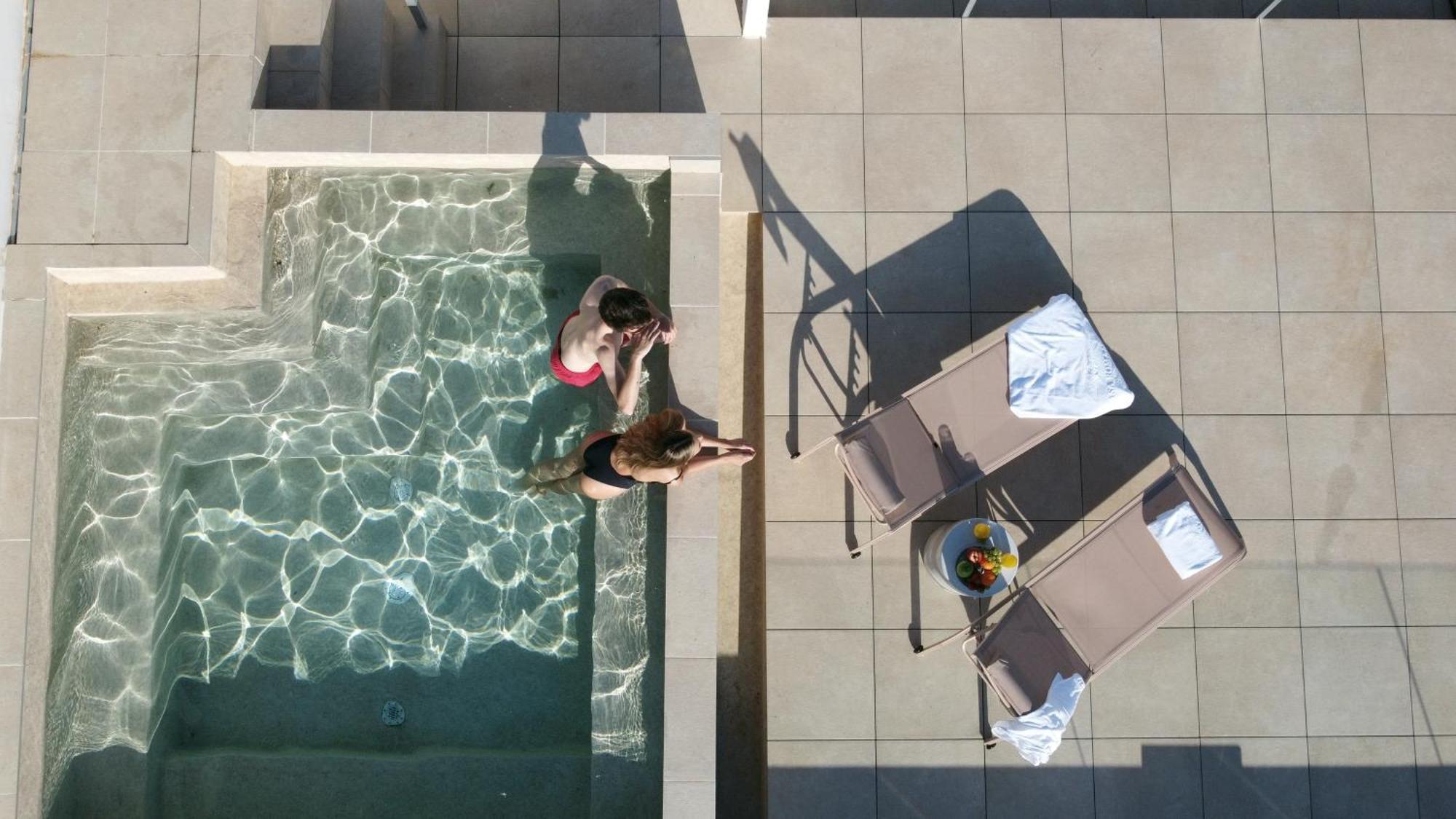 Grand Deluxe with private pool