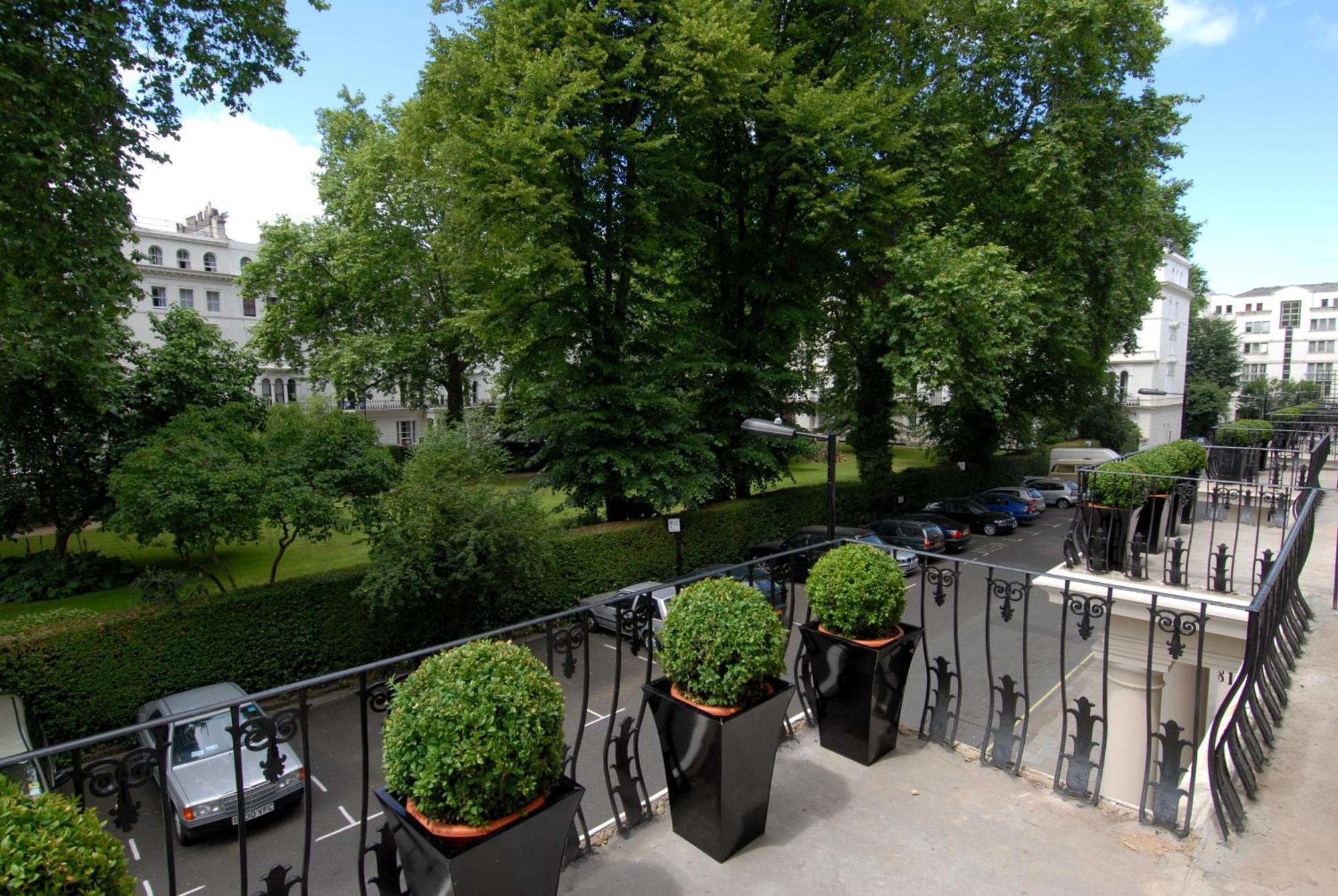 Double Room Garden View
