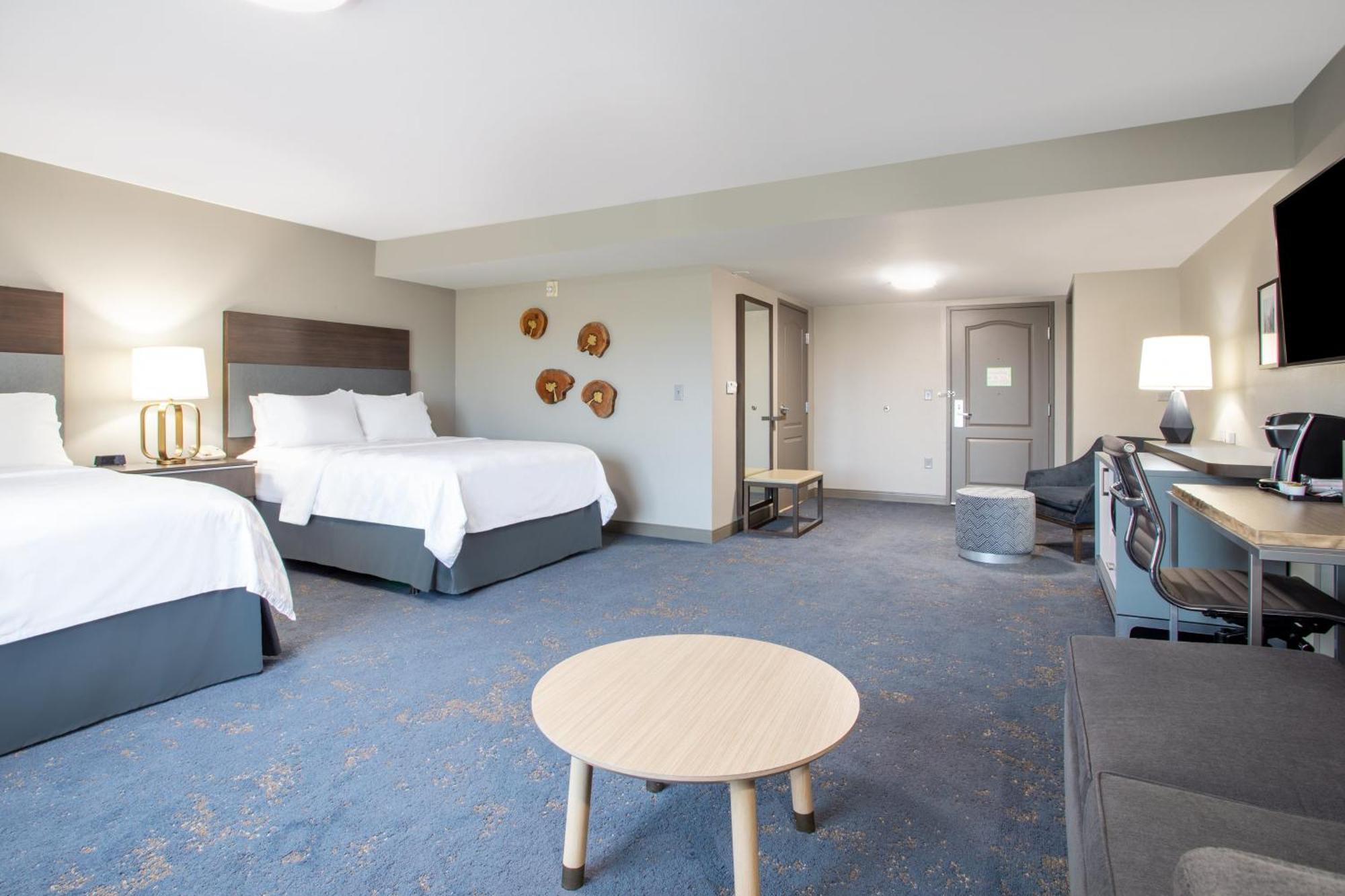 Standard Queen Room with Sofa Bed,1281222736:JPEG