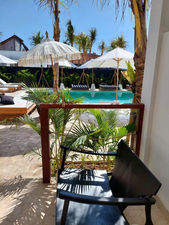 Suite Pool View
