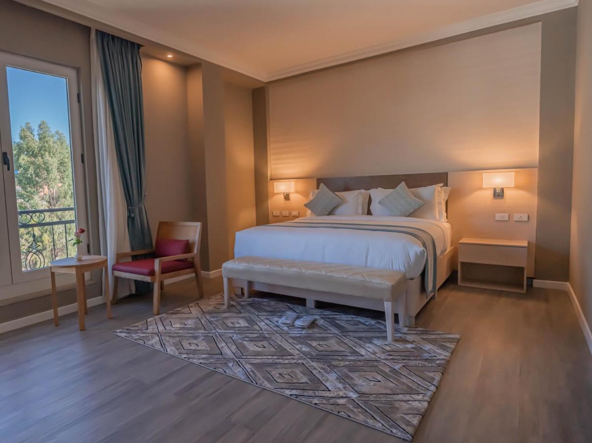 Grand Premium Suite