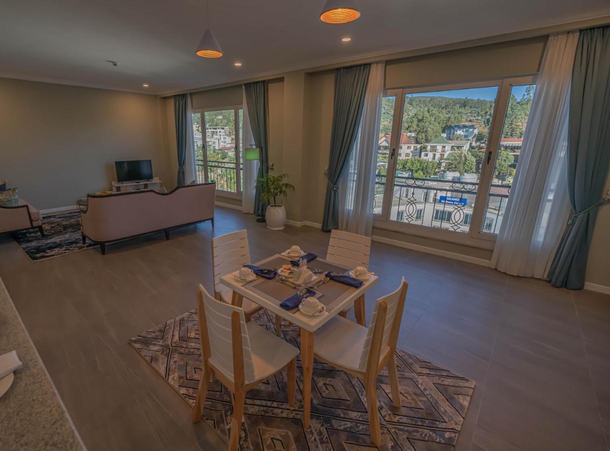 Grand Premium Suite