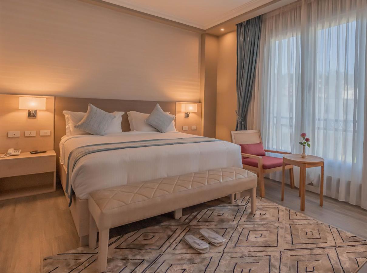 Premium Suite