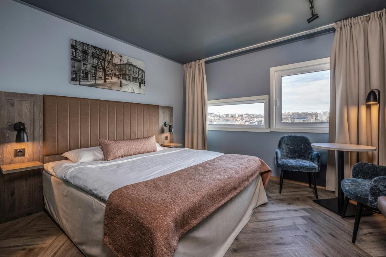 Small Double Room 140 cm bed