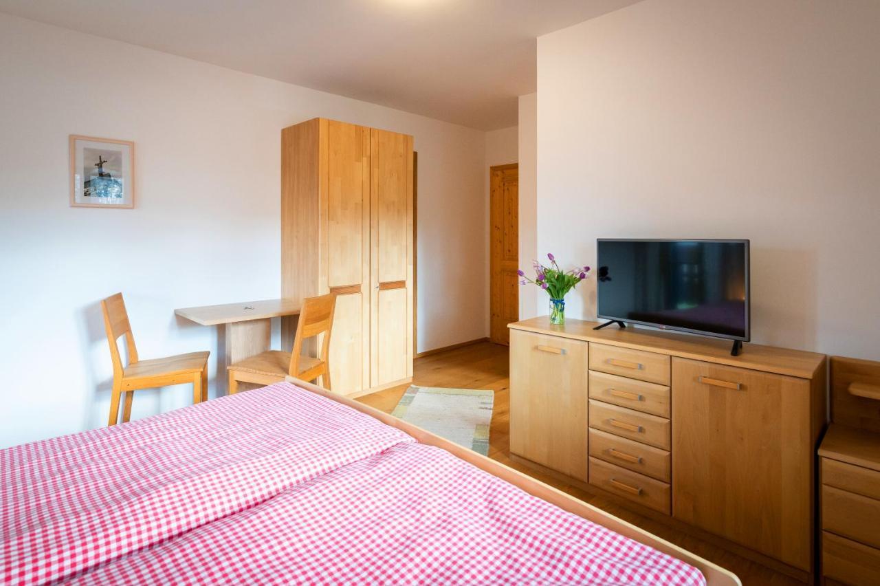 Doppelzimmer mit Seeblick