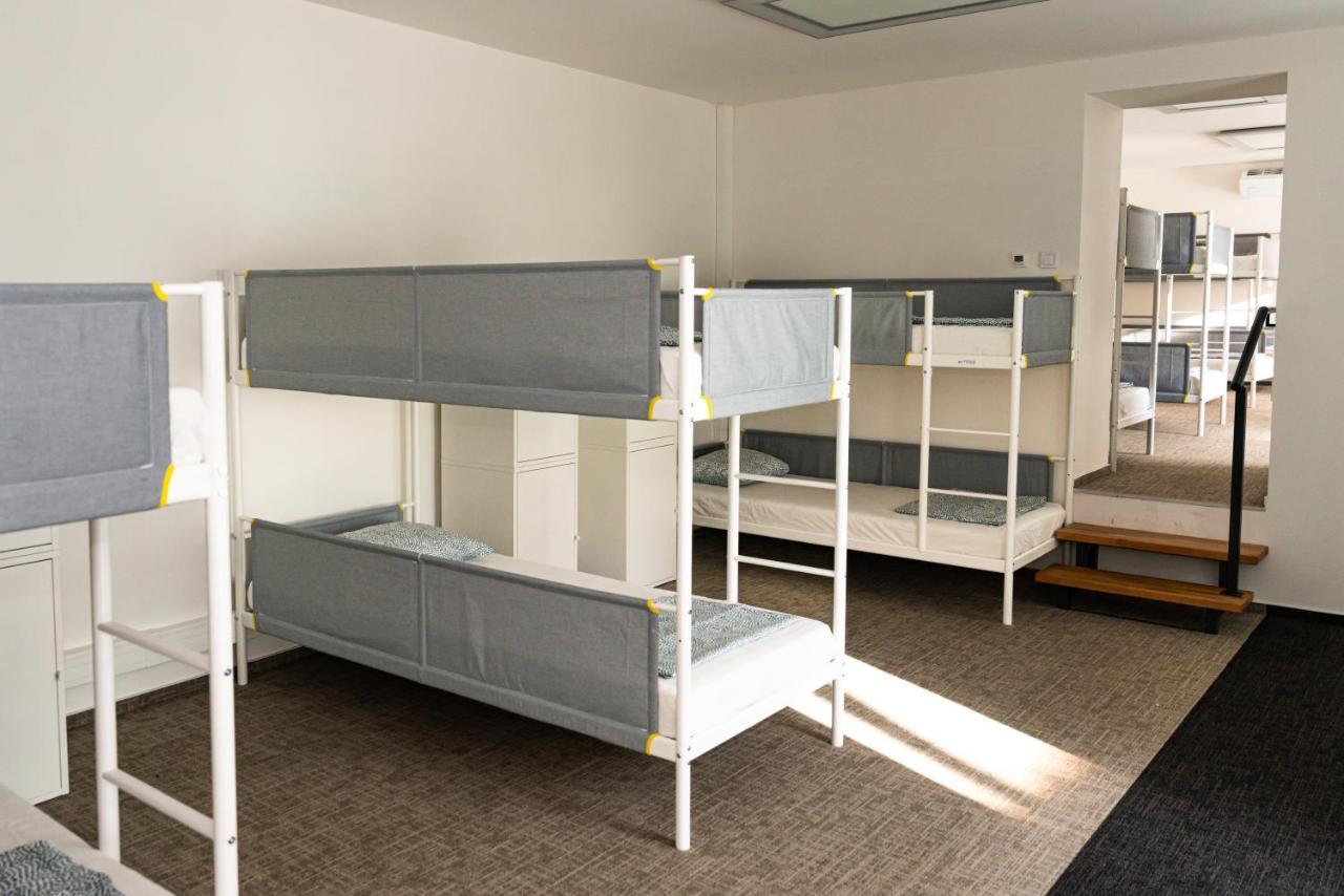 Bed 14-Bed Mixed Dormitory Room