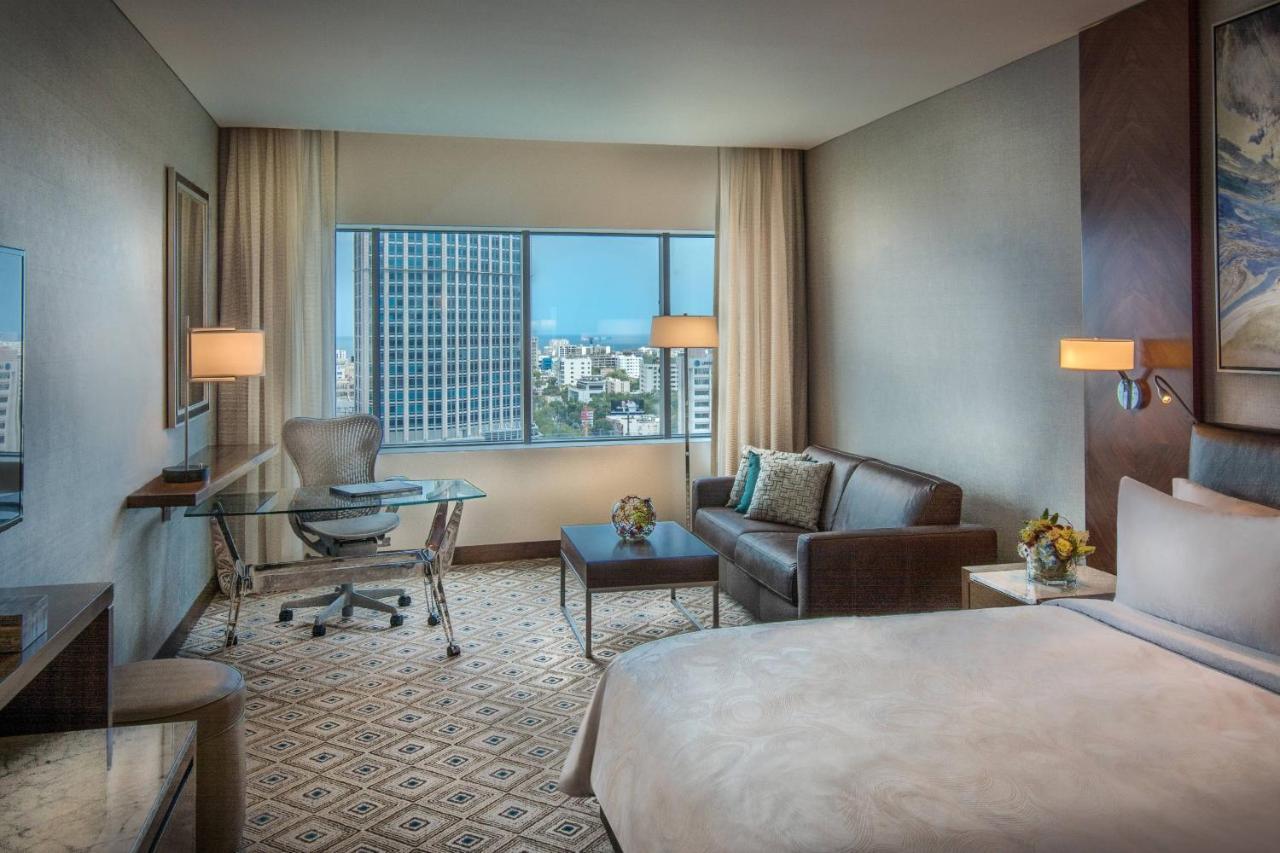 Deluxe Room 1 King Bed