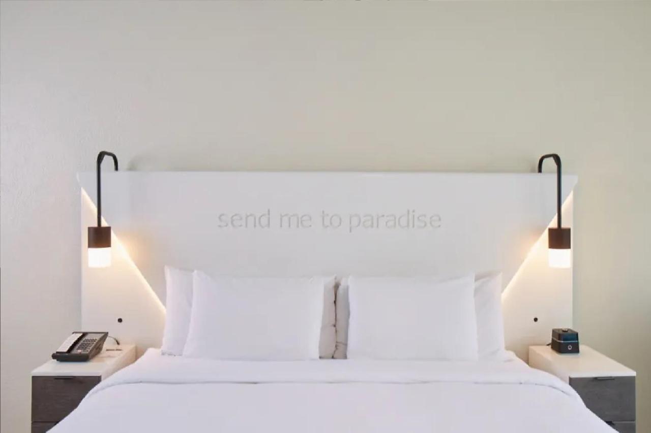 One-Bedroom Suite
