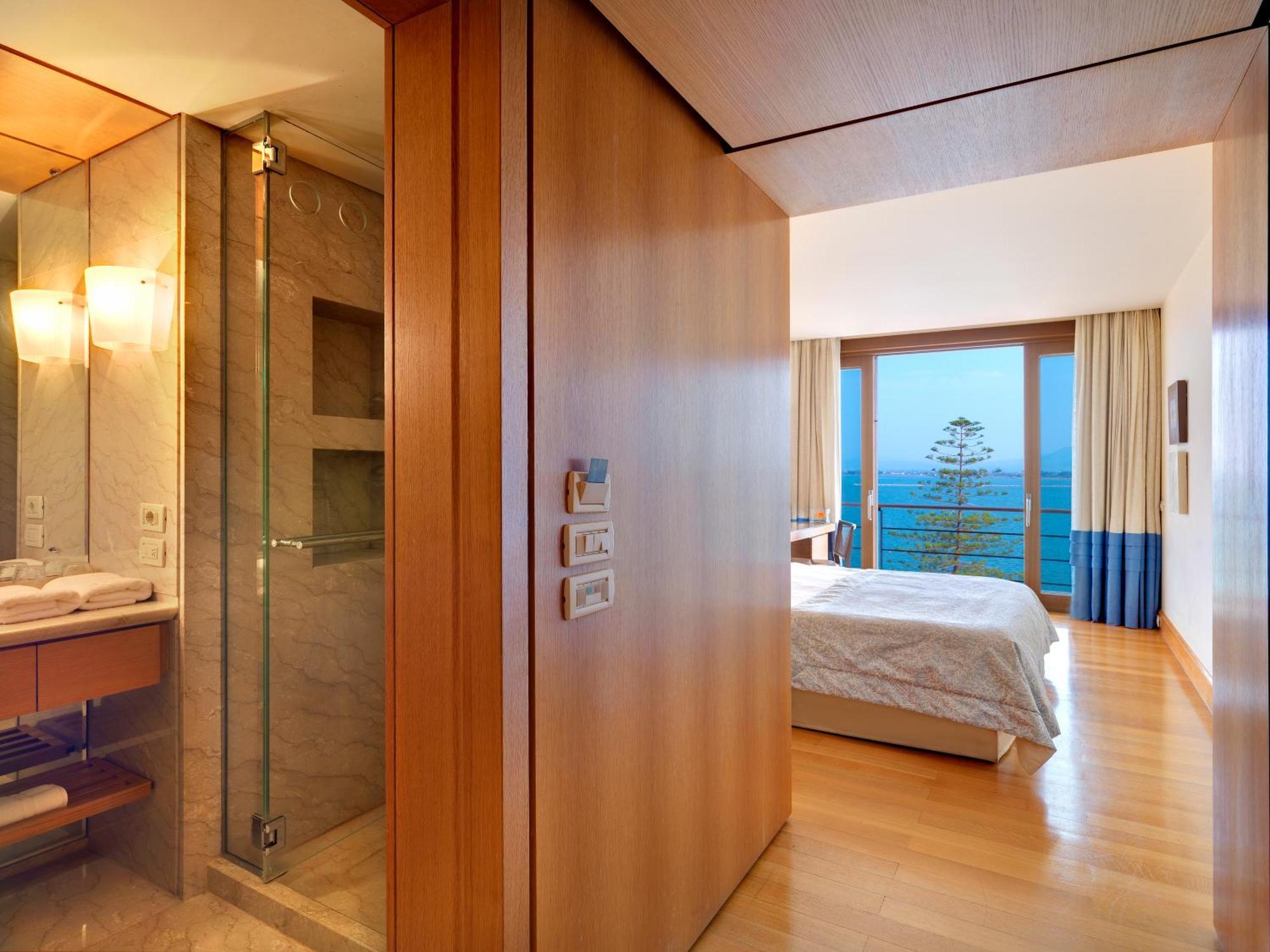 Deluxe Room Shower Sea View Ground Floor