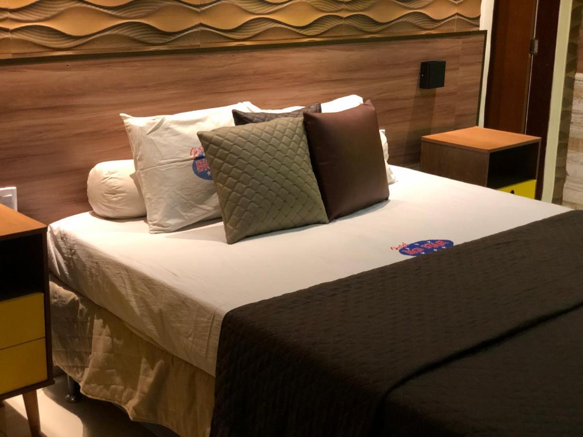 Quarto Duplo com Banheira de Hidromassagem