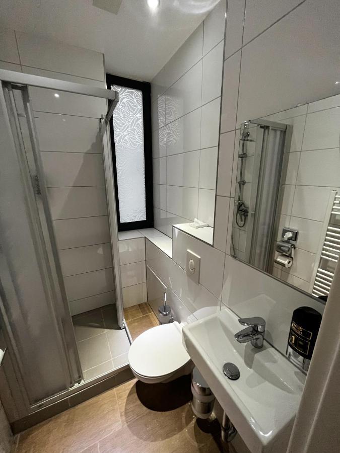 Deluxe Room,1469557703:JPEG