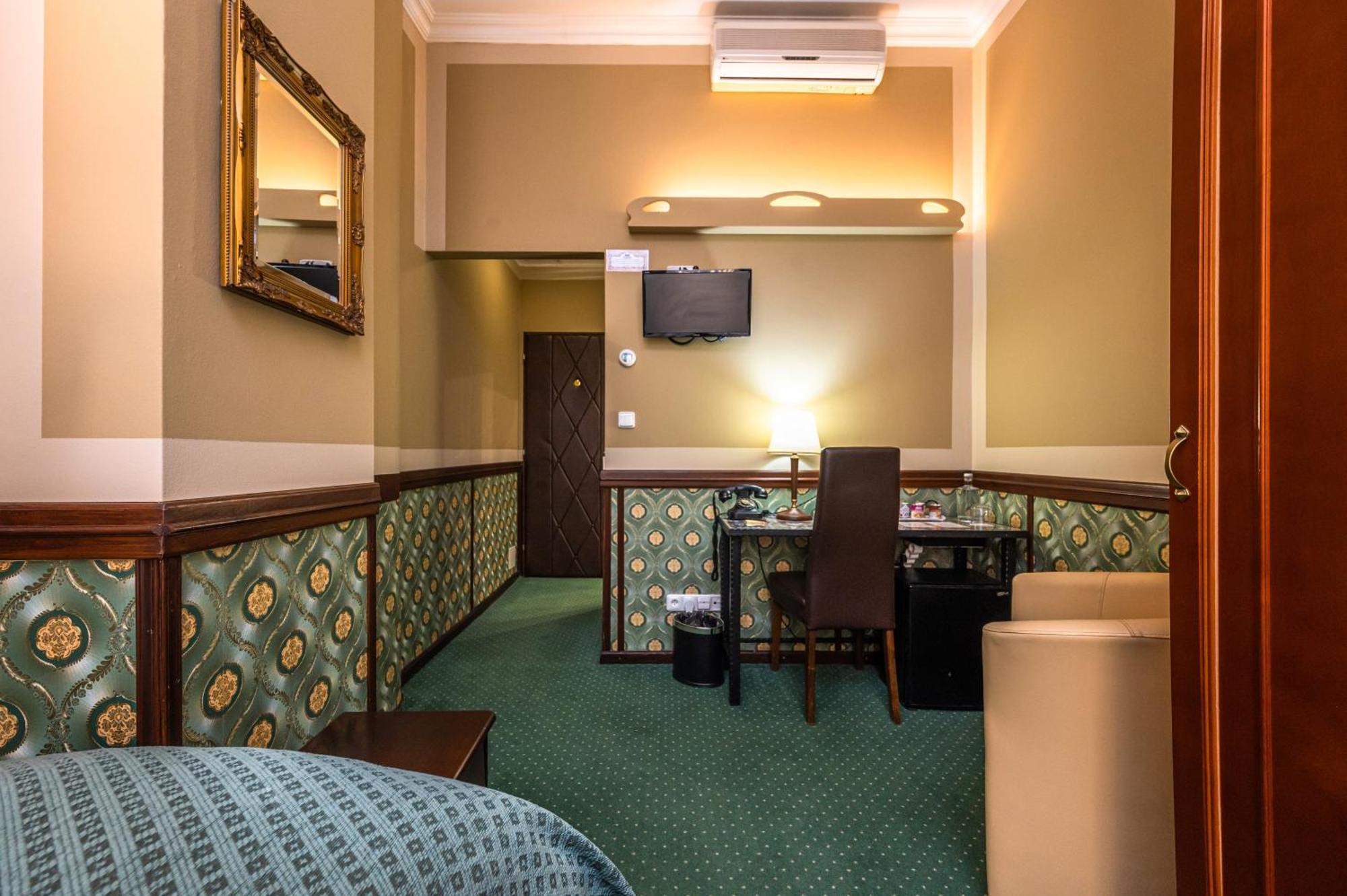 Classic Single Room
