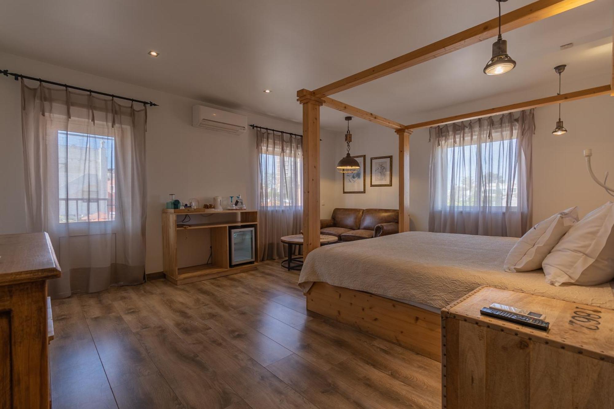 Prestige Suite,1536905017:JPEG