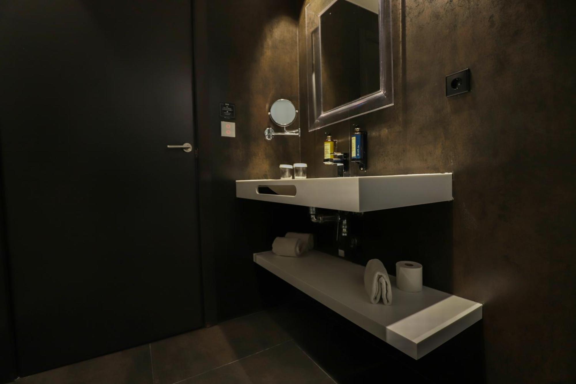 Standard Suite