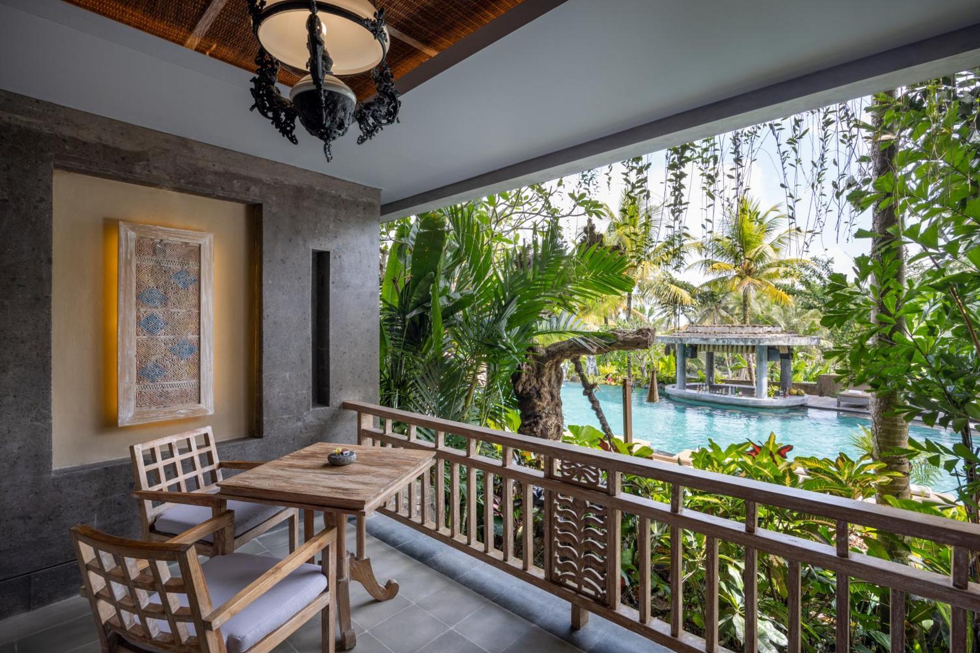 Suite Pool View Benefit