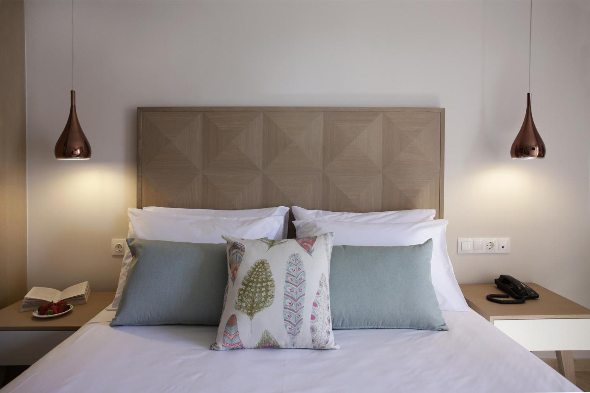 Superior Double or Twin Room Garden View