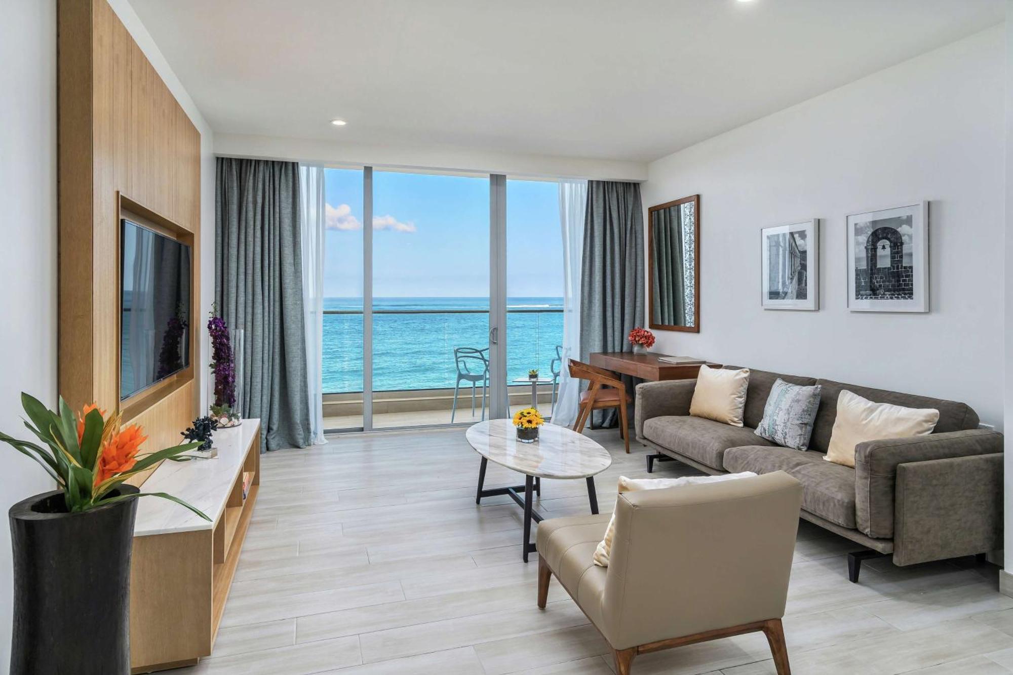 One-Bedroom Suite Ocean View,1551222742:JPEG