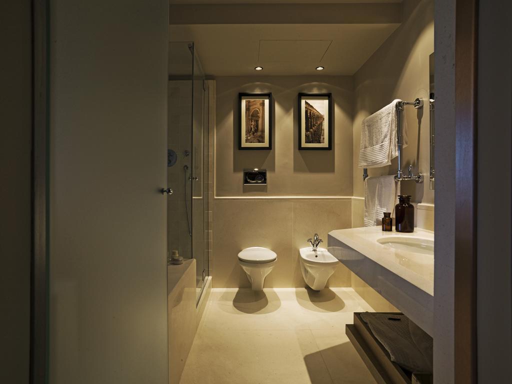 Quarto Família (2 Adultos + 2 Crianças)