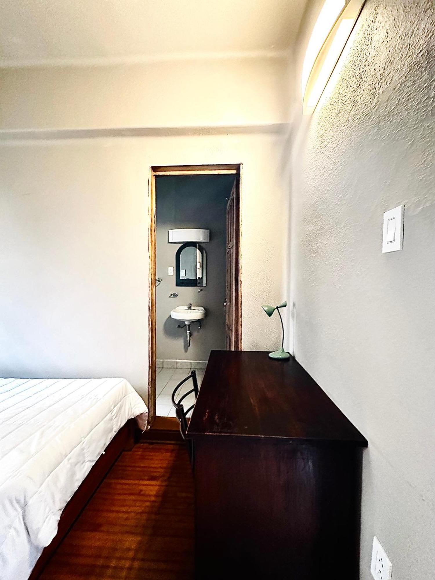 Double or Twin Room Private Bathroom