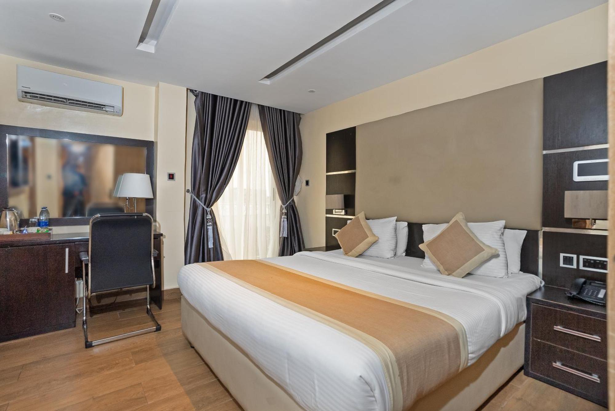 Standard Suite