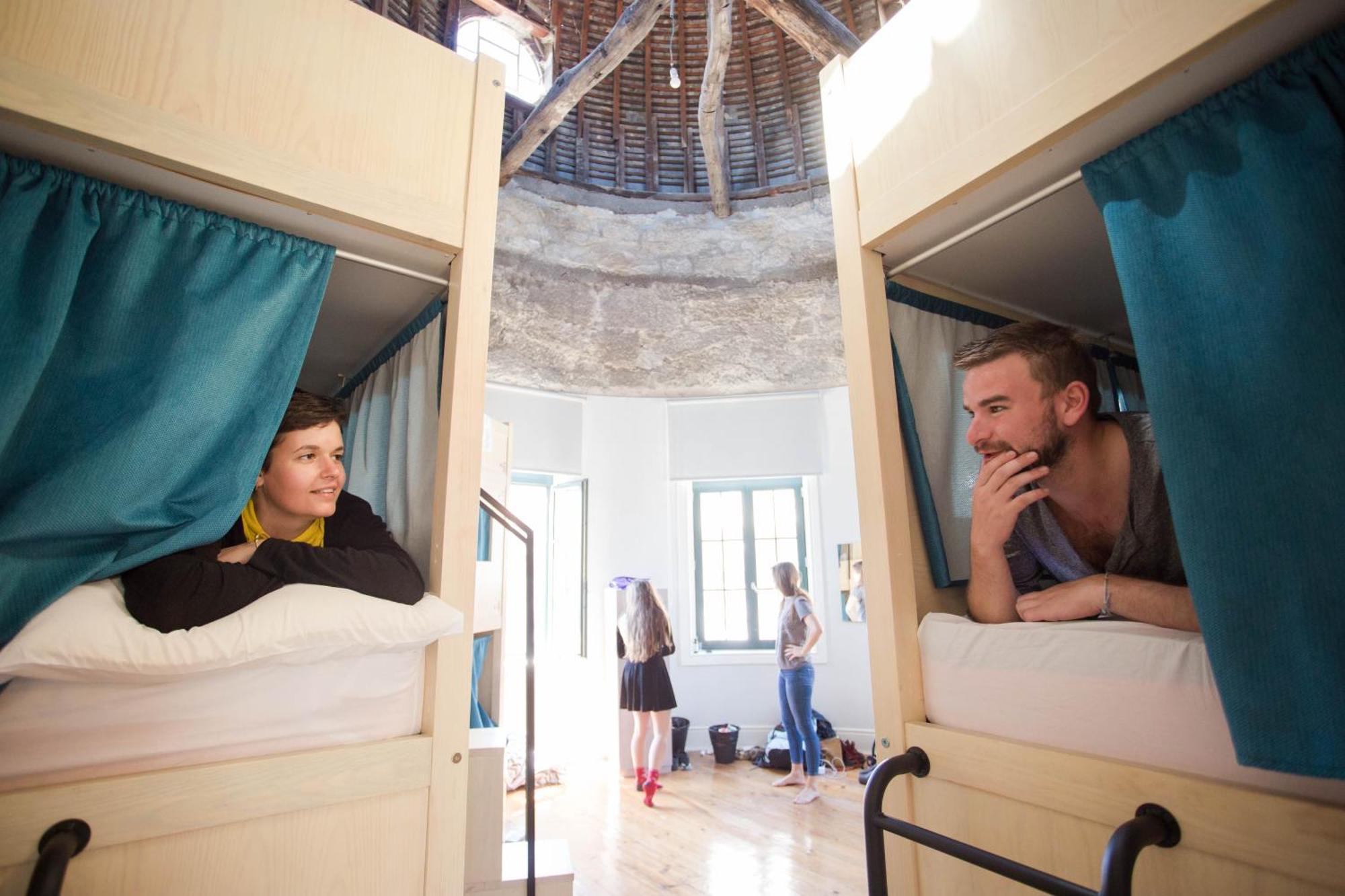 Bed 12-Bed Mixed Dormitory Room