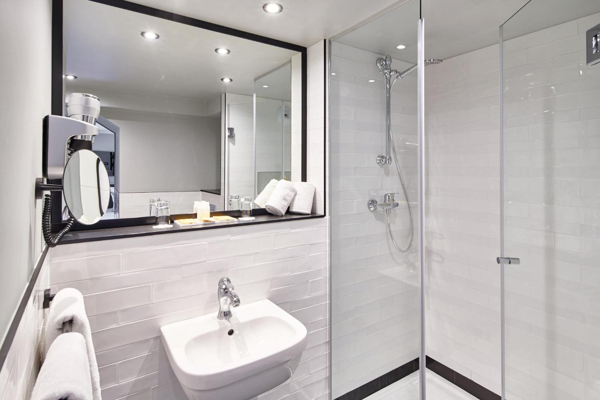 Superior Single Room