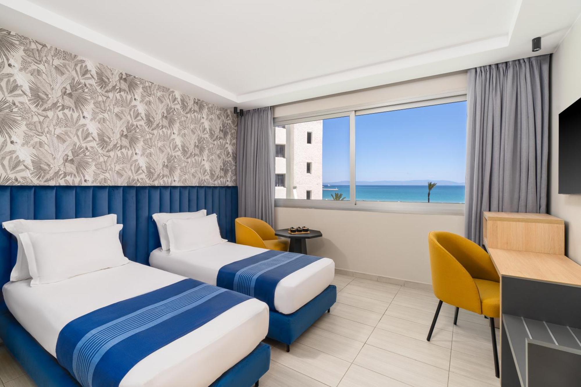 Superior Room Twin Beds Sea View