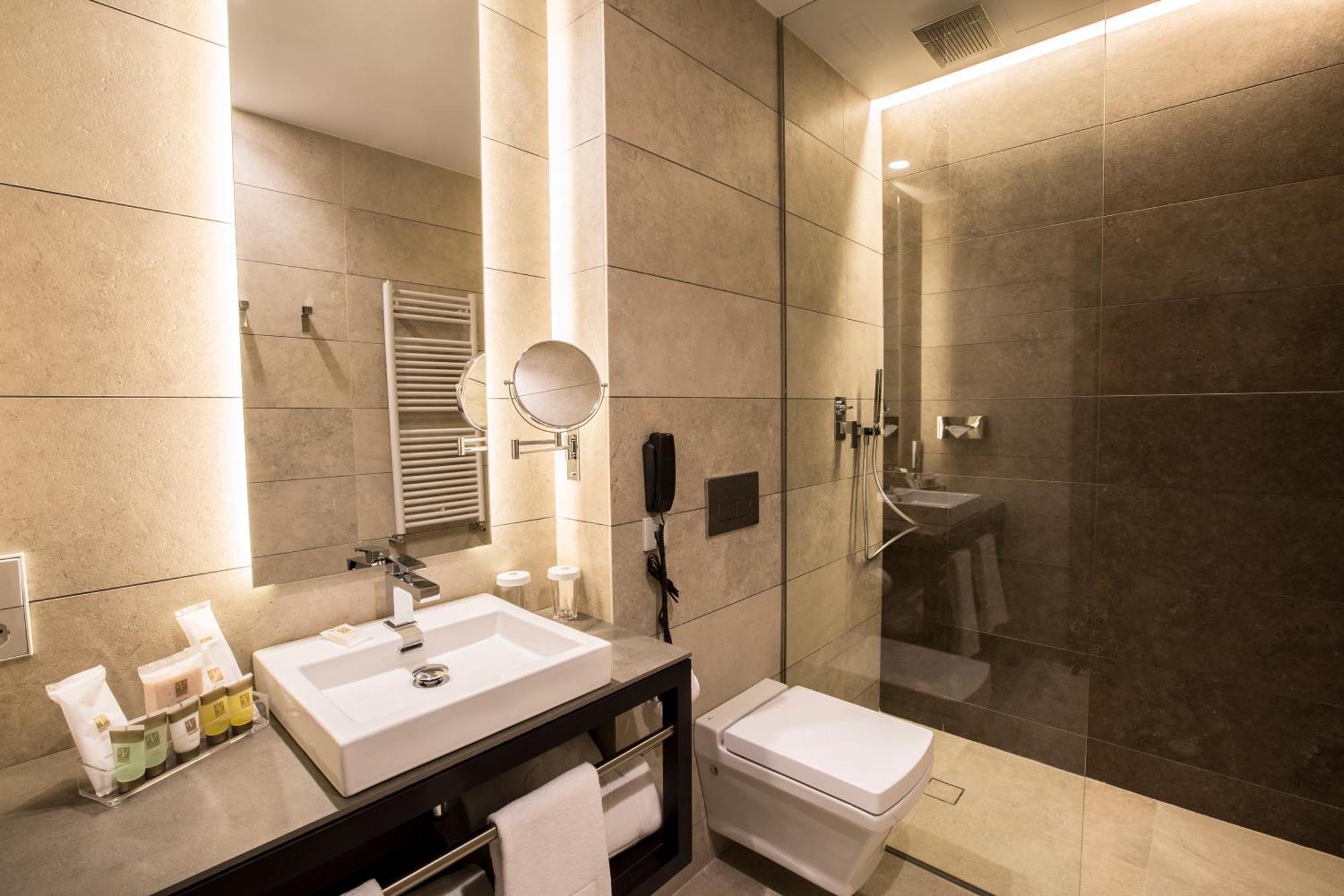 Vincci Room