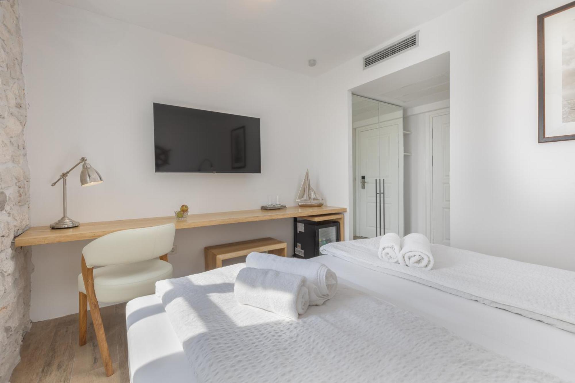 Deluxe Double Room Balcony