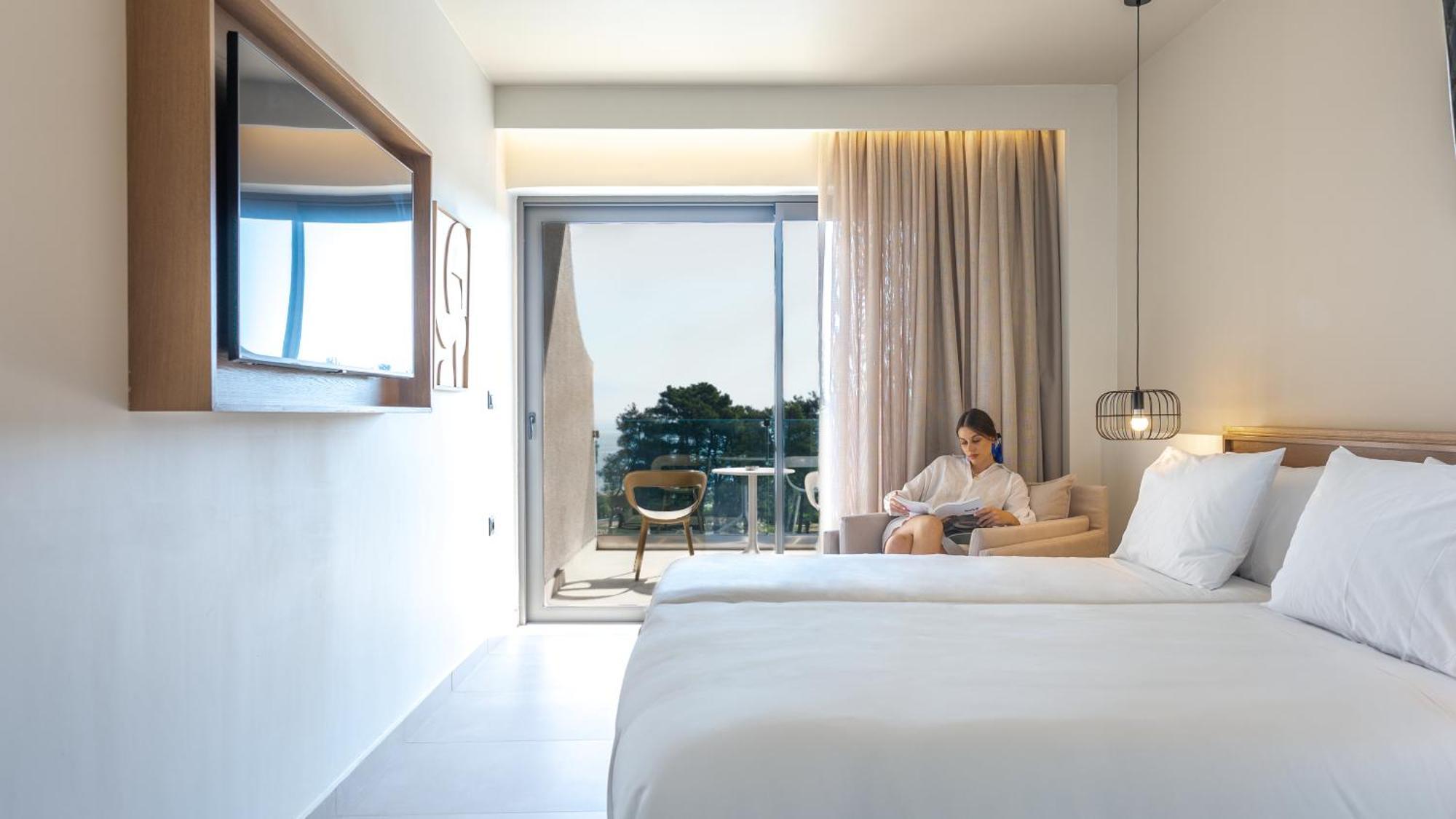 Premium Triple Room Sea View
