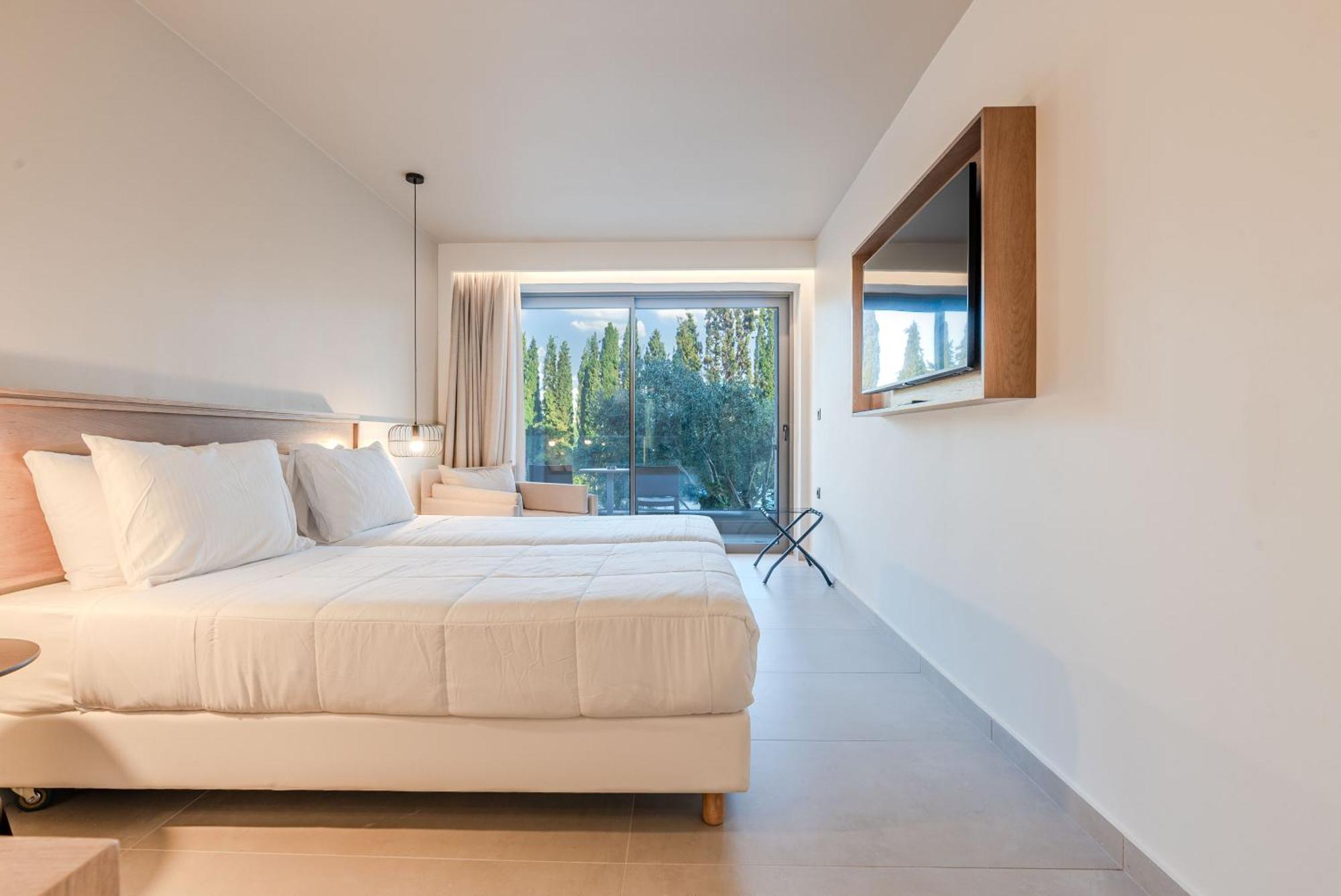 Premium Triple Room Garden View