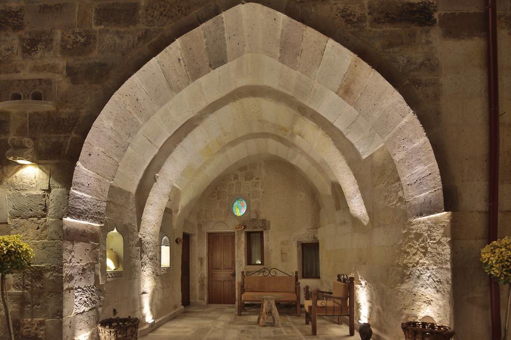 Deluxe Cave Double Room with Bath
