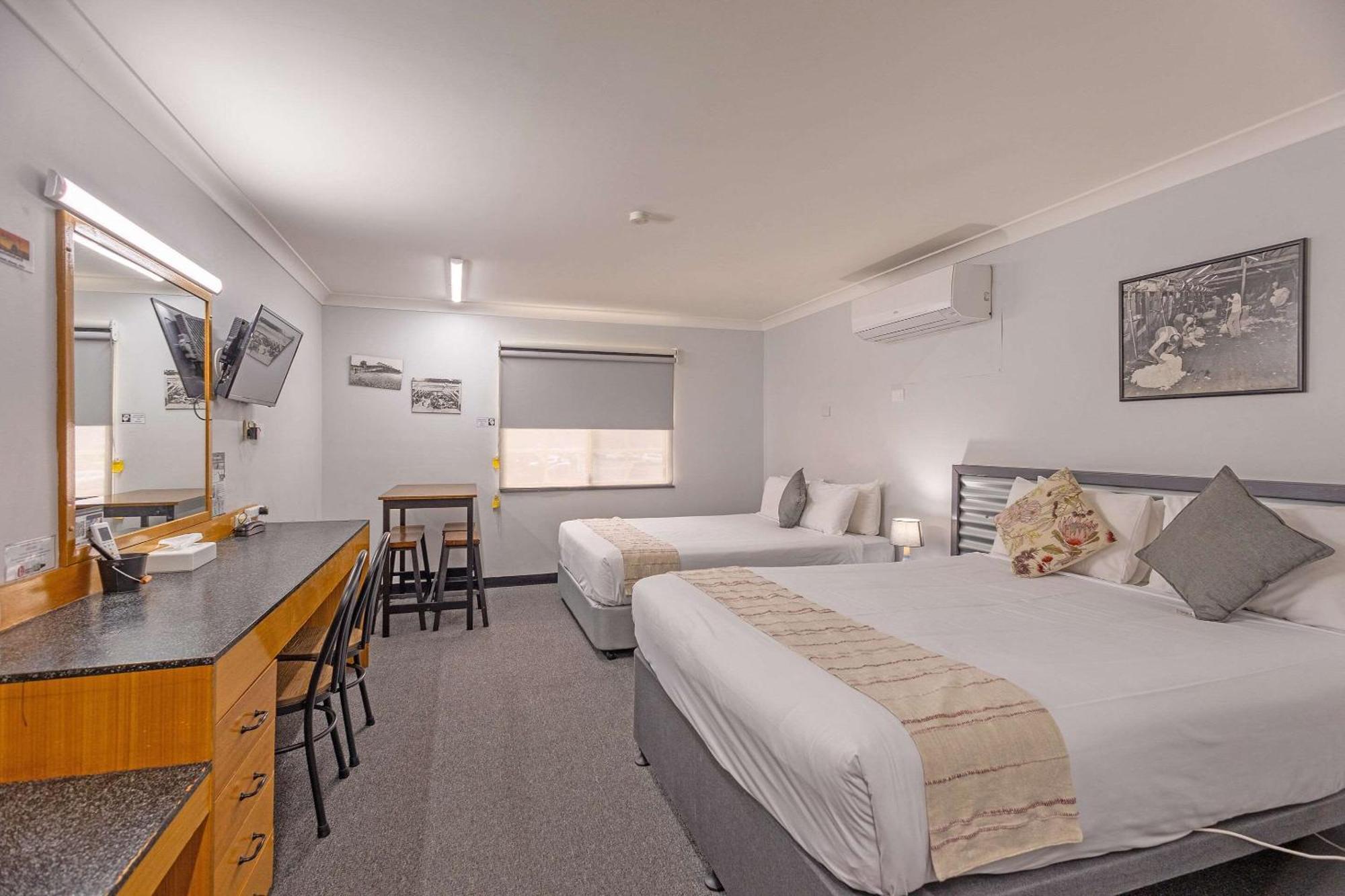 One Room Suite Non Smoking or Exterior Corridor