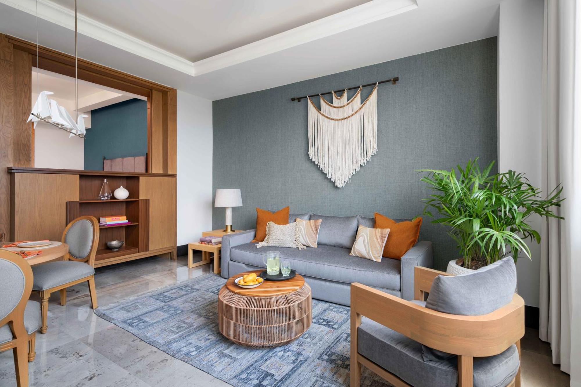 One Bedroom Suite Twin + Cirque du Soleil LUDÕ Show and Dinner Experience